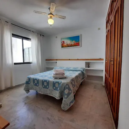 Apartamento Yeseros Centro Apartment *